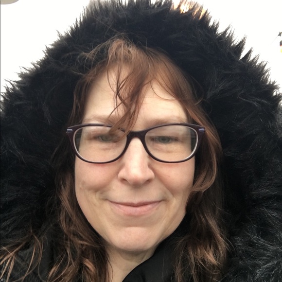 Meet your Posher, Donna - Picture 1 of 1